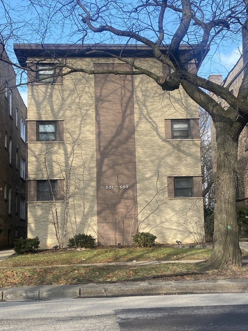 501 Sheridan Road, Unit A1 Evanston, IL 60202 - Photo 1 of 30 a view of a brick house with a outdoor view