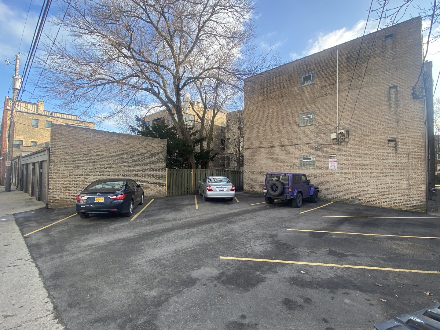 501 Sheridan Road, Unit A1 Evanston, IL 60202 - Photo 4 of 30 a view of a cars parked in garage