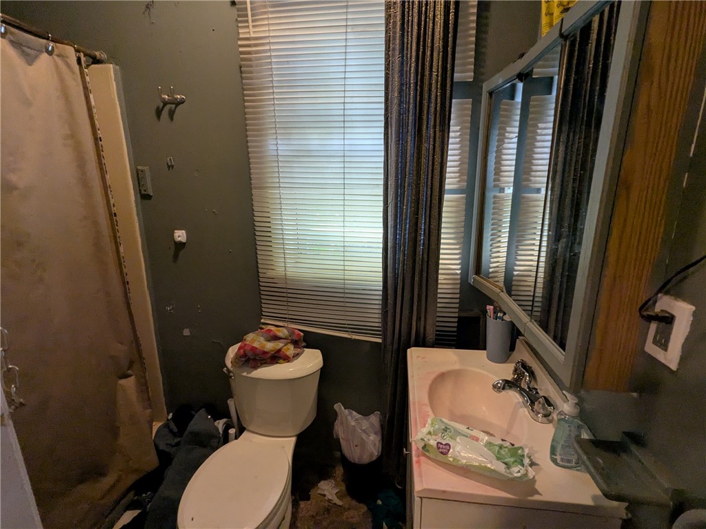 77 Roycroft Drive Rochester, NY 14621 - Photo 11 of 20