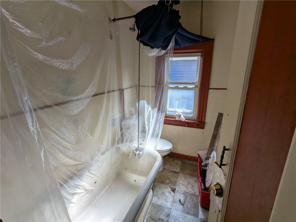 77 Roycroft Drive Rochester, NY 14621 - Photo 16 of 20