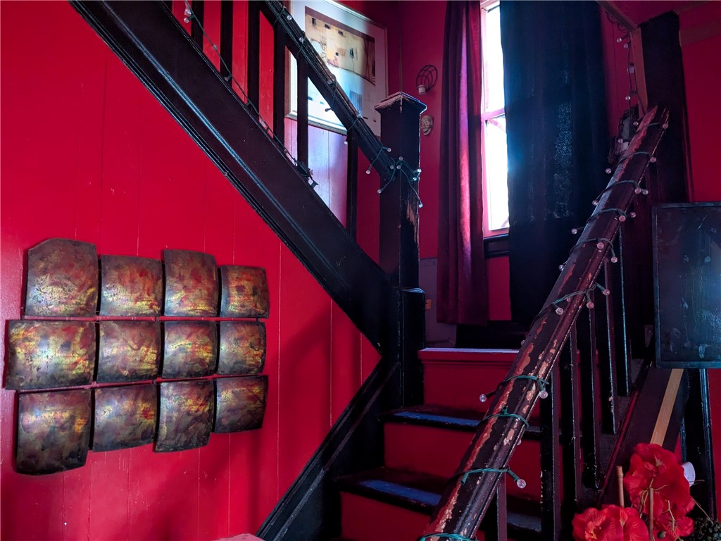 77 Roycroft Drive Rochester, NY 14621 - Photo 5 of 20