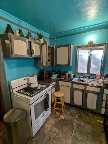 $64,900 | 77 Roycroft Drive, Rochester, NY 14621