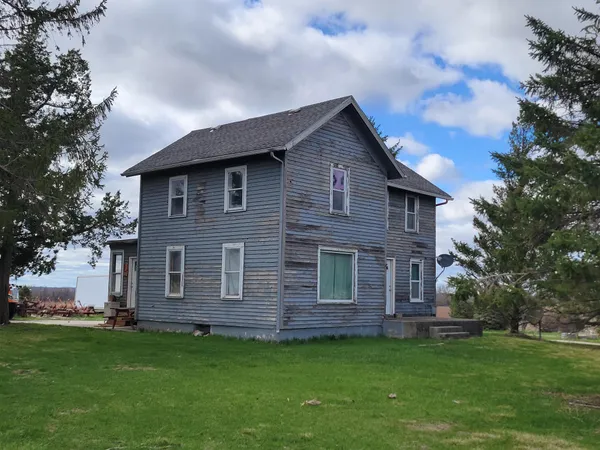 $1,700 | 2815 North Shore Drive, Delavan, WI 53115