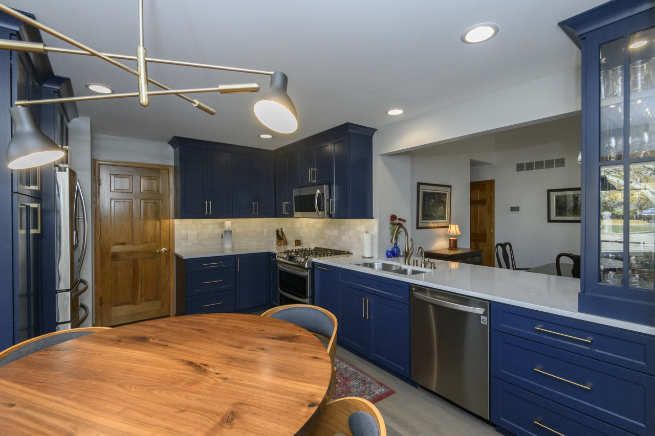 675 Charleston Court, Unit B Brookfield, WI 53045 - Photo 18 of 55 Lots of counter space!