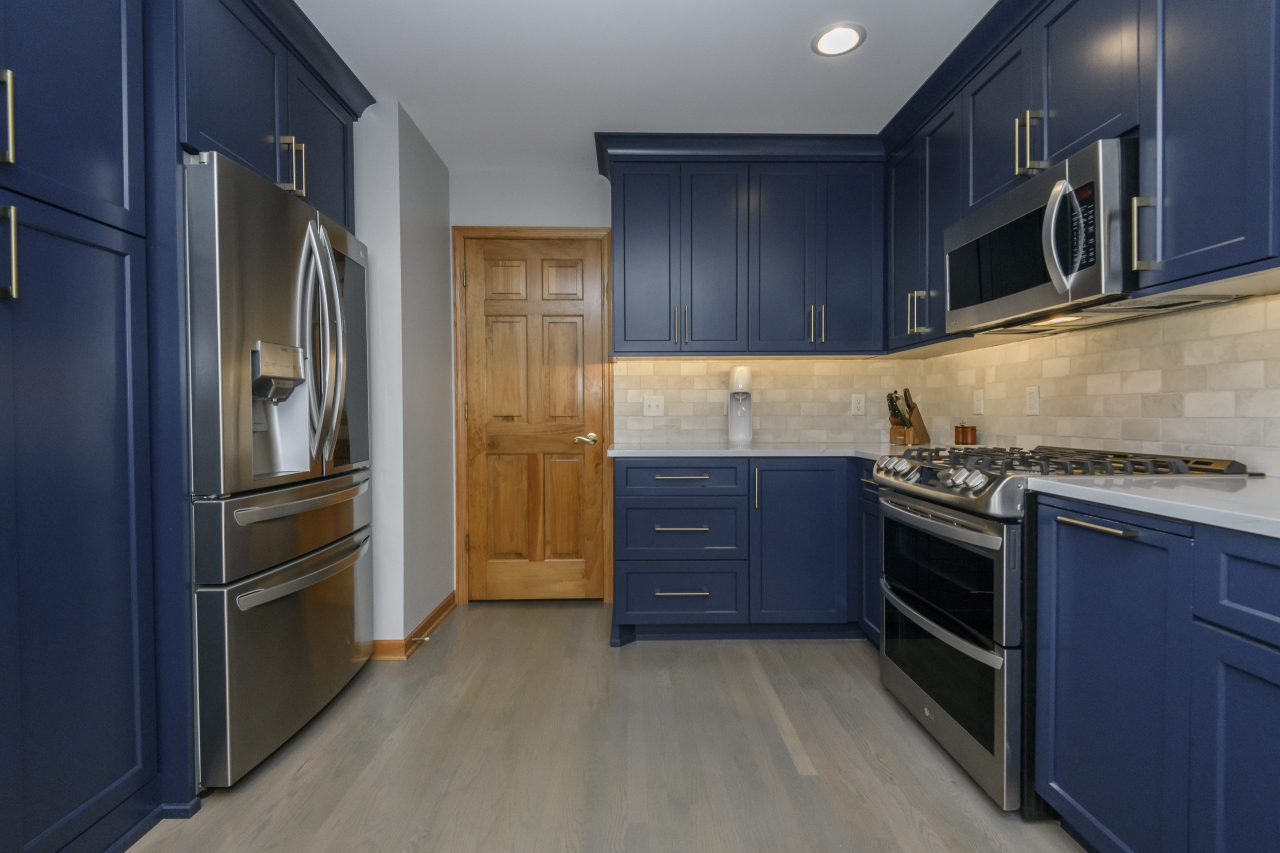 675 Charleston Court, Unit B Brookfield, WI 53045 - Photo 19 of 55 Kitchen