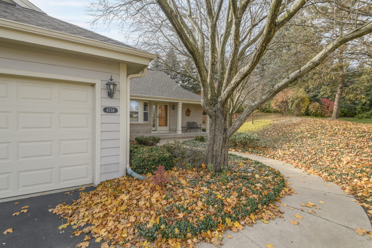 675 Charleston Court, Unit B Brookfield, WI 53045 - Photo 47 of 55 Welcome Home