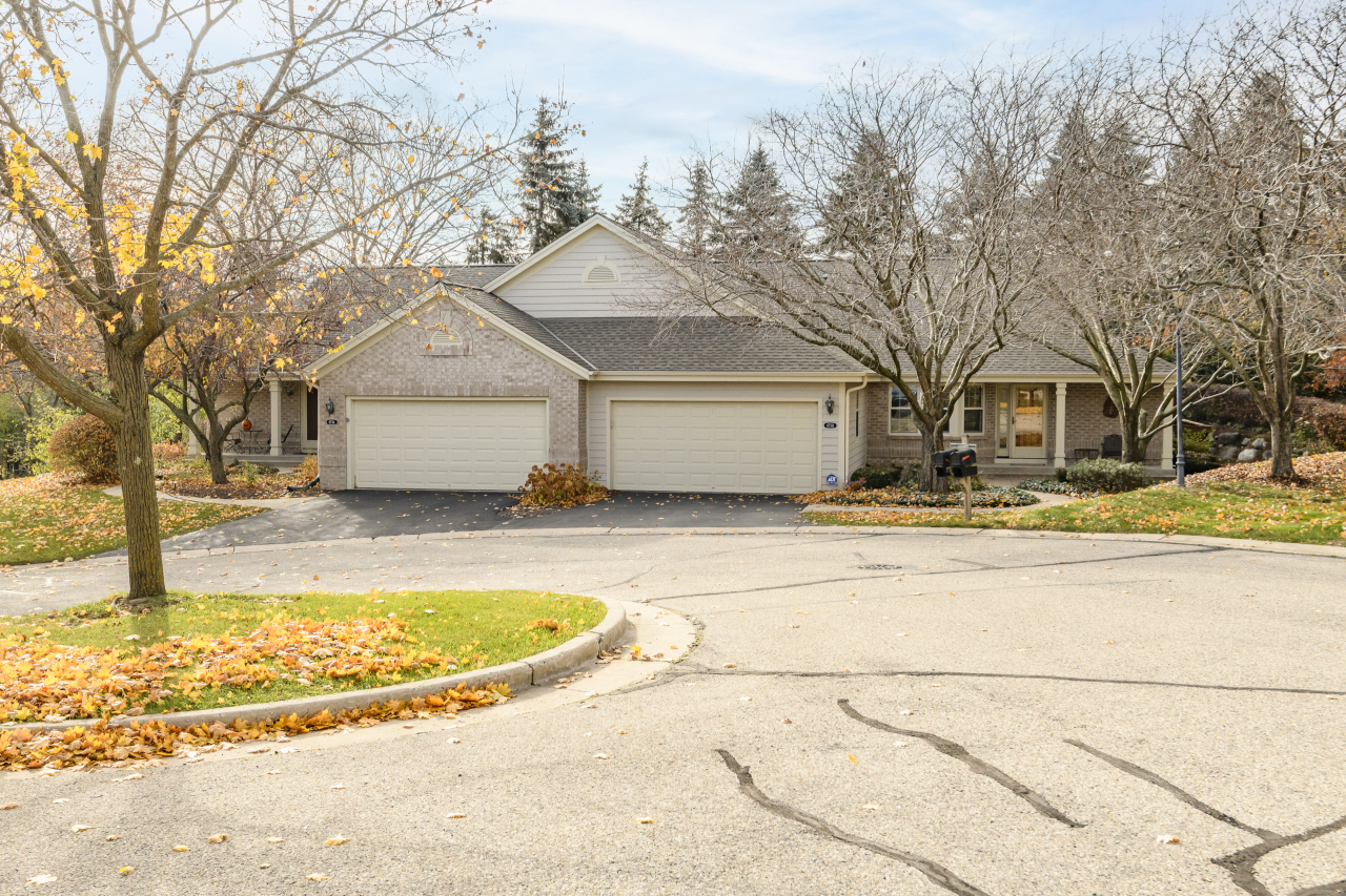 675 Charleston Court, Unit B Brookfield, WI 53045 - Photo 48 of 55 Condo Exterior