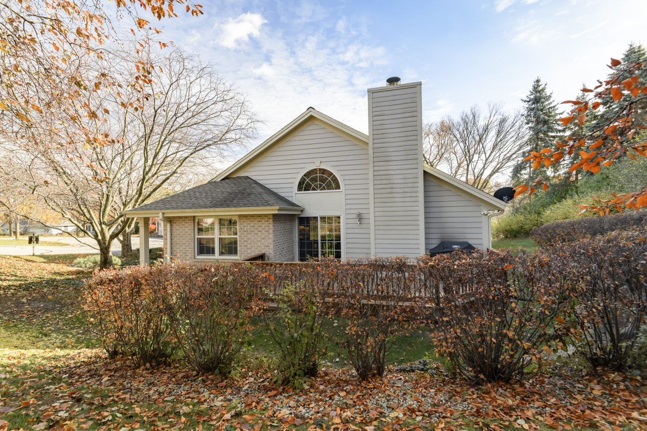 675 Charleston Court, Unit B Brookfield, WI 53045 - Photo 52 of 55 Side Exterior
