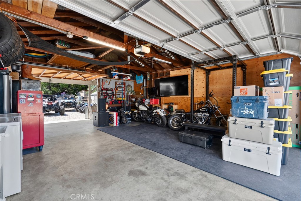 13832 Filmore Street Pacoima, CA 91331 - Photo 29 of 37