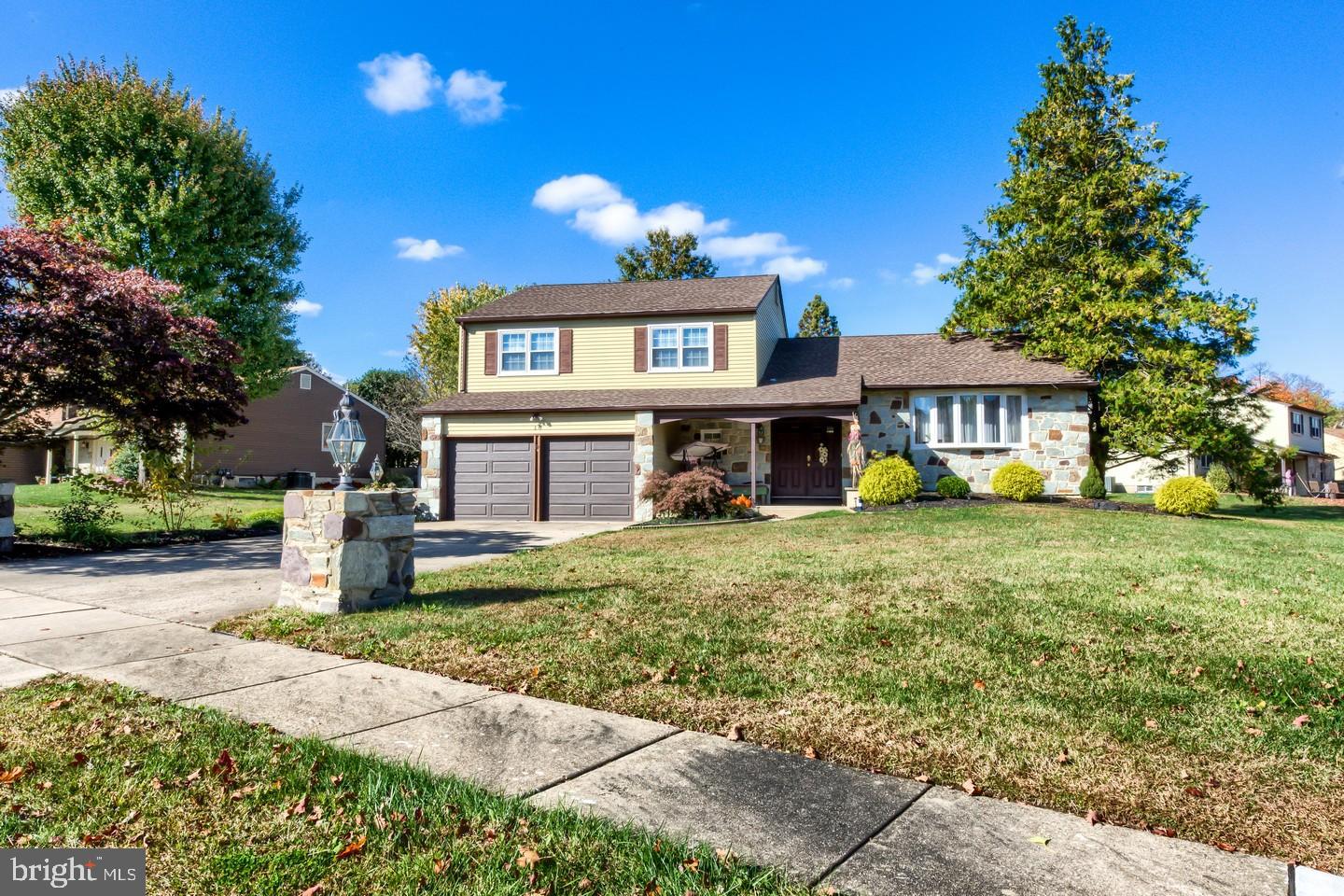 16 Banner Road Cherry Hill, NJ 08003 - Photo 1 of 32