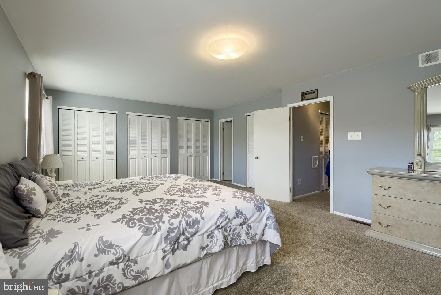 16 Banner Road Cherry Hill, NJ 08003 - Photo 23 of 32