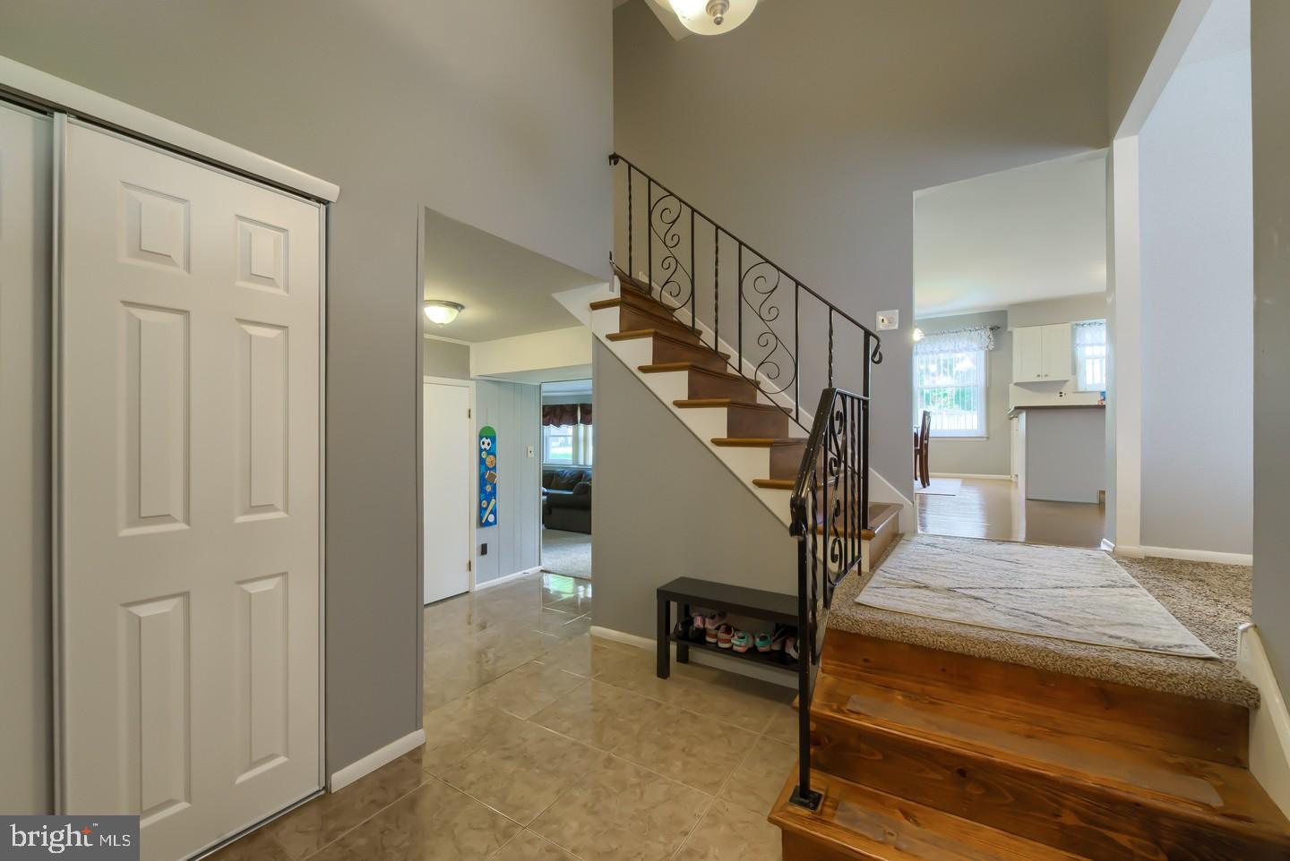 16 Banner Road Cherry Hill, NJ 08003 - Photo 6 of 32