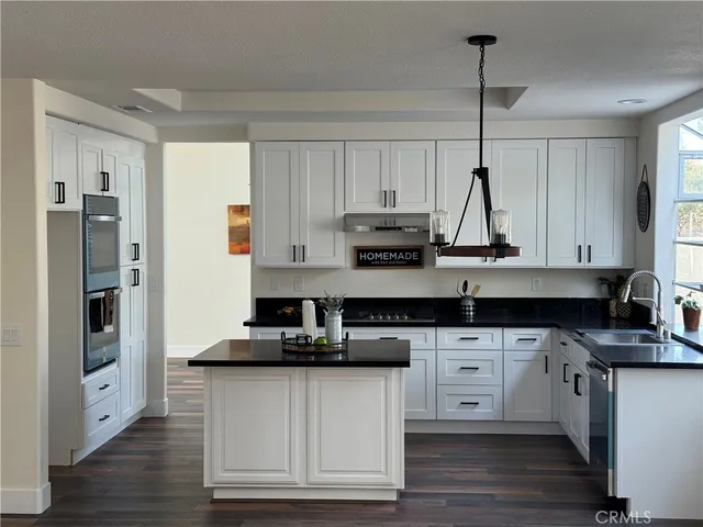 $709,900 | 39198 Calistoga Drive, Murrieta, CA 92563