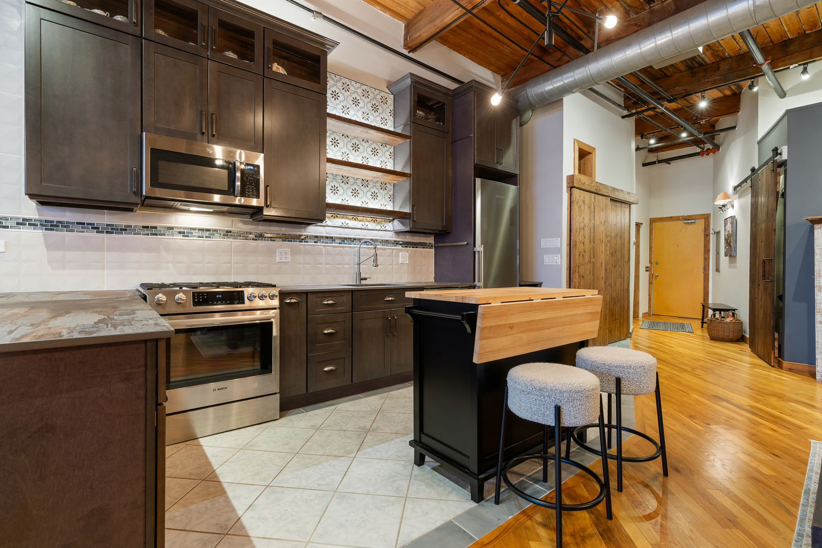 732 South Financial Place, Unit 810 Chicago, IL 60605 - Photo 4 of 26