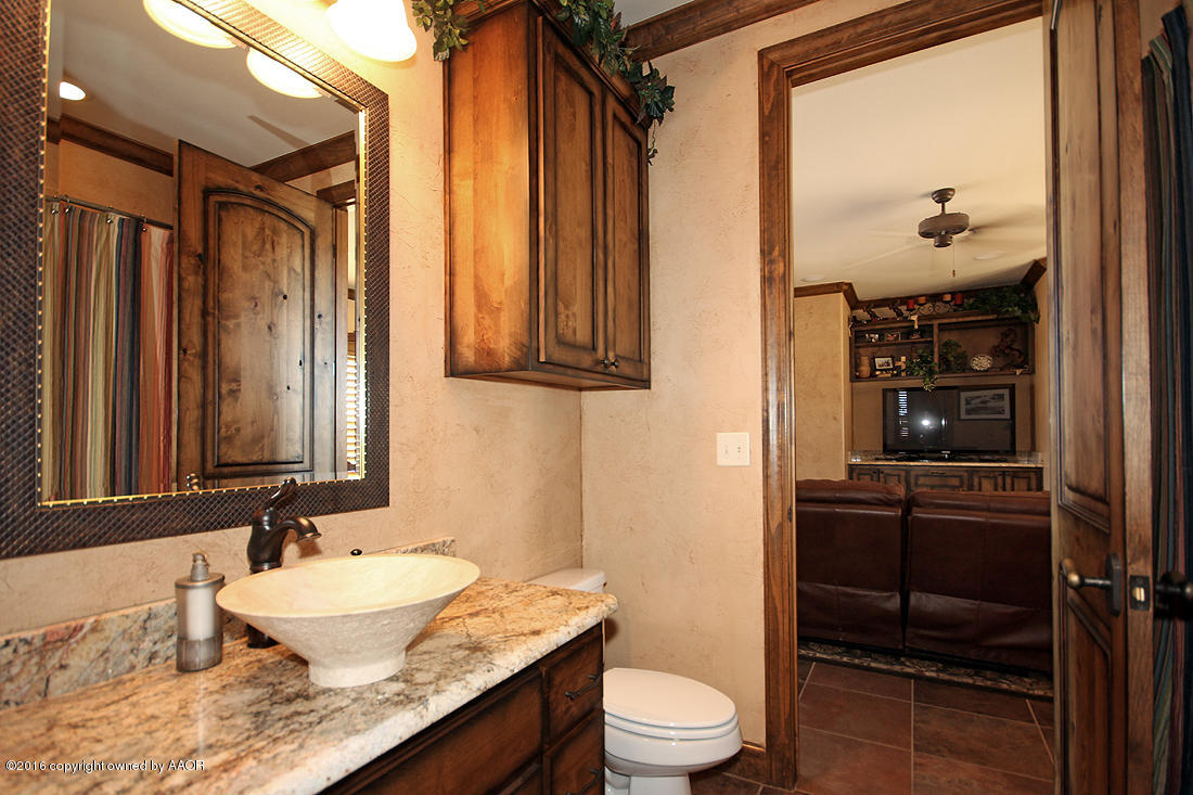 1009 Girl Scout Road Amarillo, TX 79124 - Photo 36 of 81 Bathroom by 2nd Bedroom