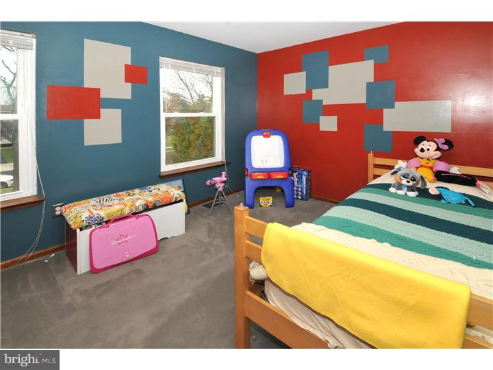 243 Twining Road Lansdale, PA 19446 - Photo 18 of 23 Bedroom 4