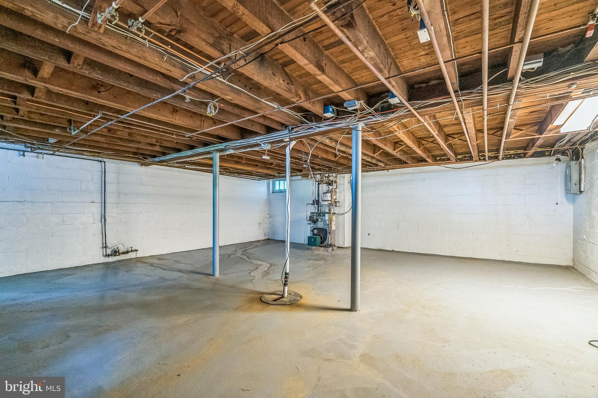 31 Rabbit Run Road Rose Valley, PA 19086 - Photo 31 of 35 a view of an empty room