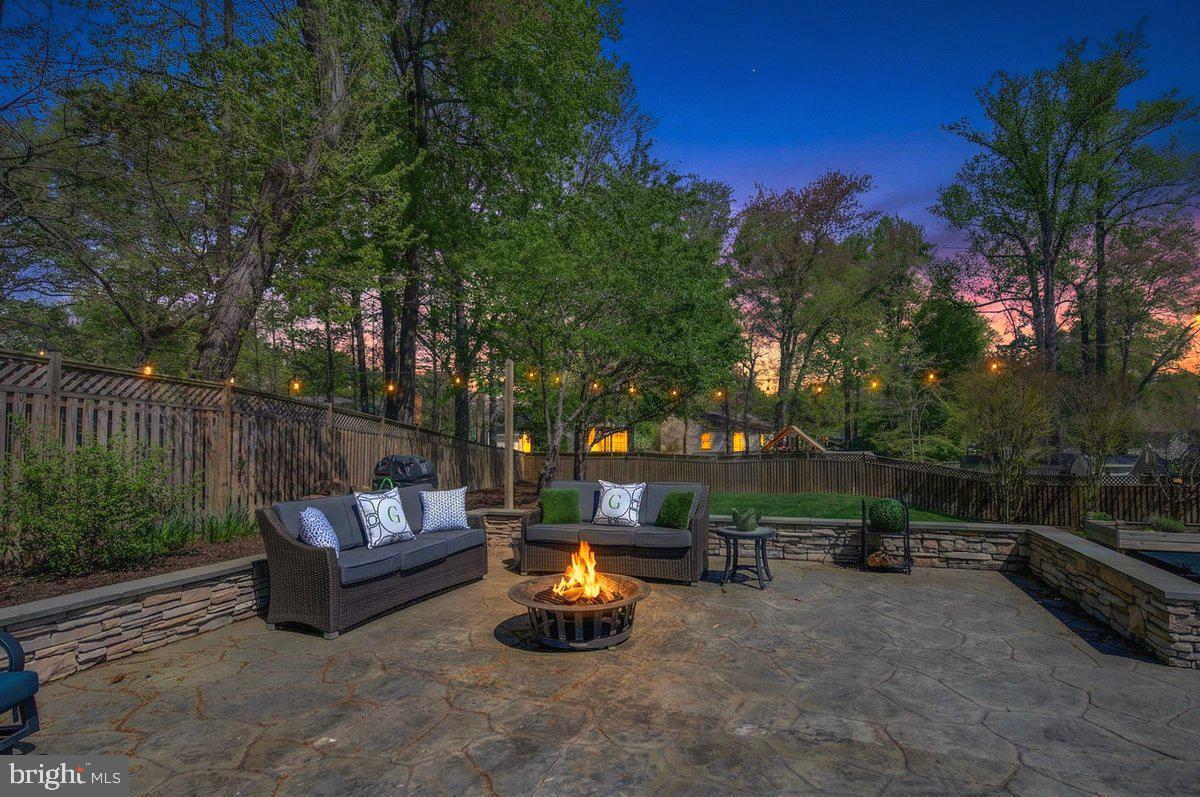 7822 Gambrill Woods Way Springfield, VA 22153 - Photo 9 of 93