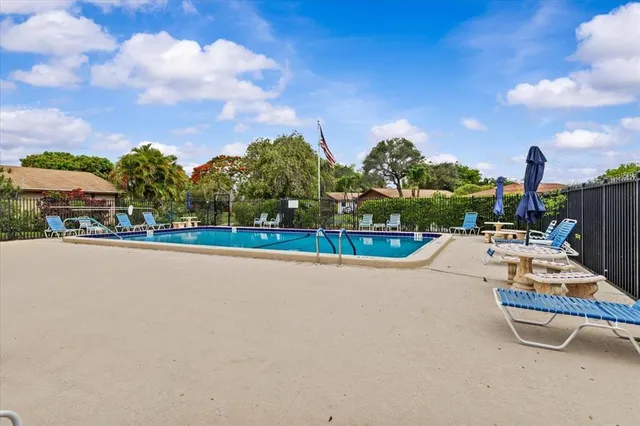 $2,400 | 503 Southeast 5th Circle, Boynton Beach, FL 33435