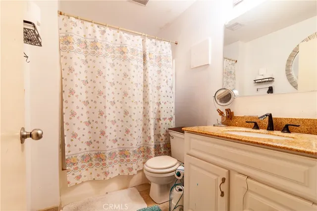 $475,000 | 7658 Topanga Canyon Boulevard, Unit 116, Canoga Park, CA 91304