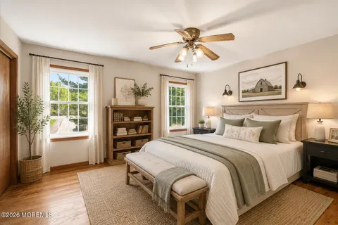 $899,900 | 5 McCaffery Road, Manalapan, NJ 07726