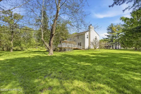 $899,900 | 5 McCaffery Road, Manalapan, NJ 07726
