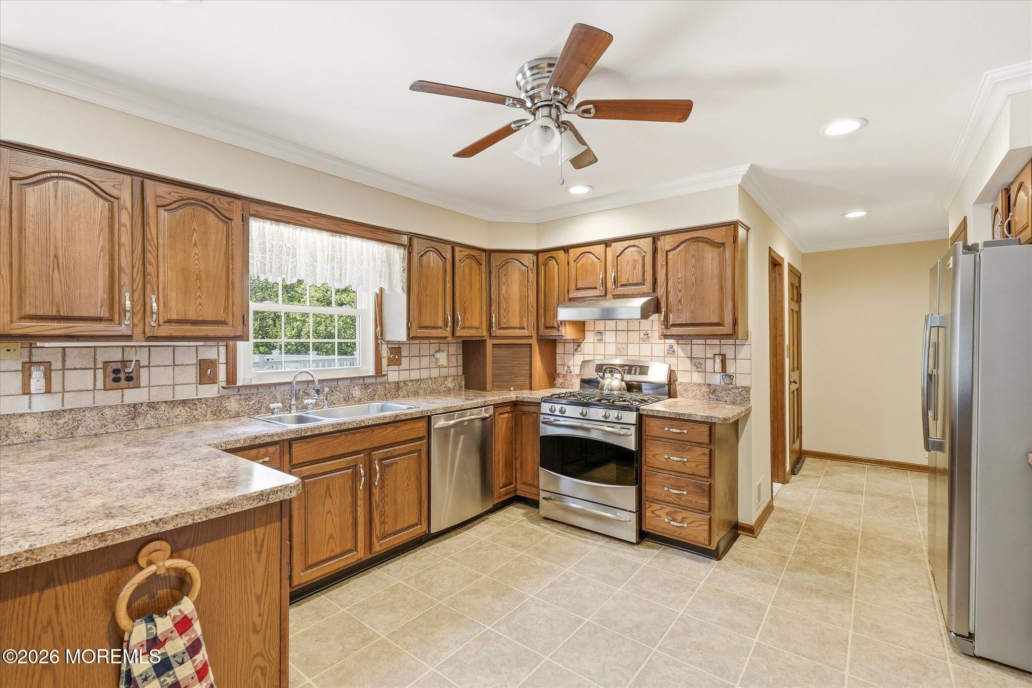 5 McCaffery Road Manalapan, NJ 07726 - Photo 9 of 26 31-5 McCaffrey31