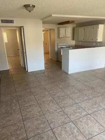$1,195 | 3302 West Northern Avenue, Unit 2, Phoenix, AZ 85051