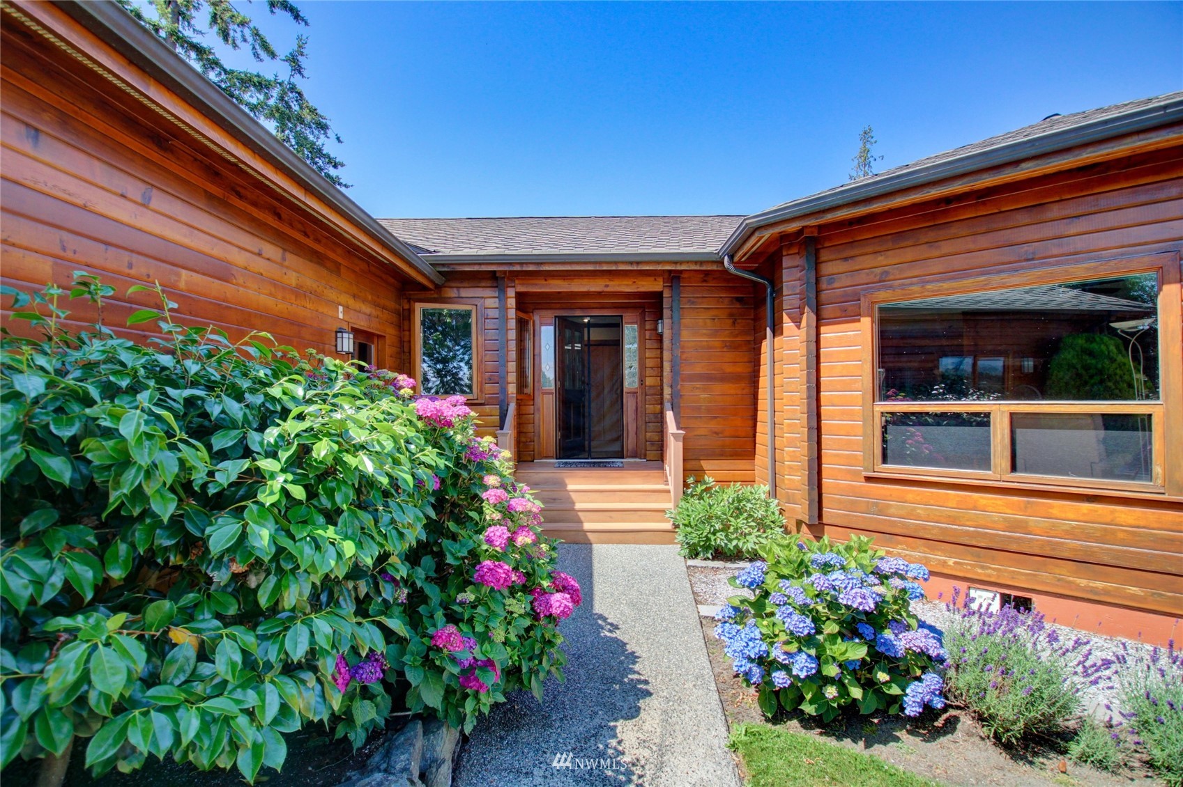 8147 Comox Road Blaine, WA 98230 - Photo 3 of 40 Gallery Image 3