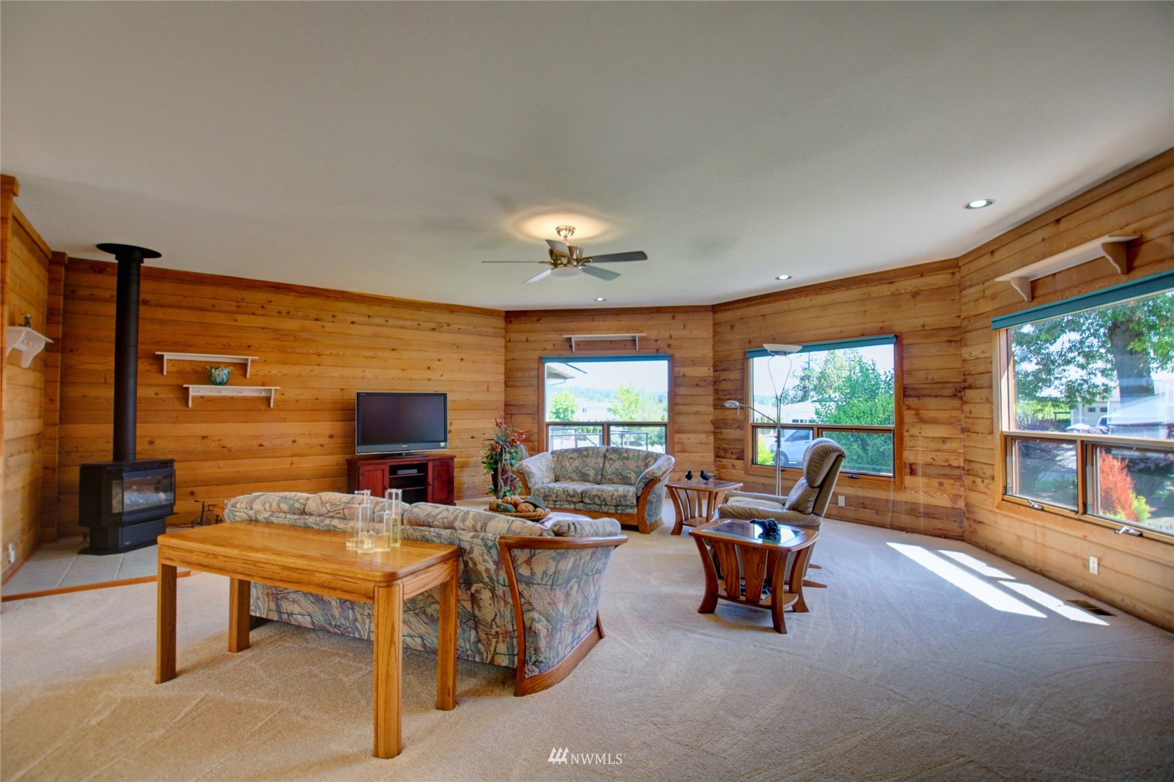 8147 Comox Road Blaine, WA 98230 - Photo 6 of 40 Gallery Image 6