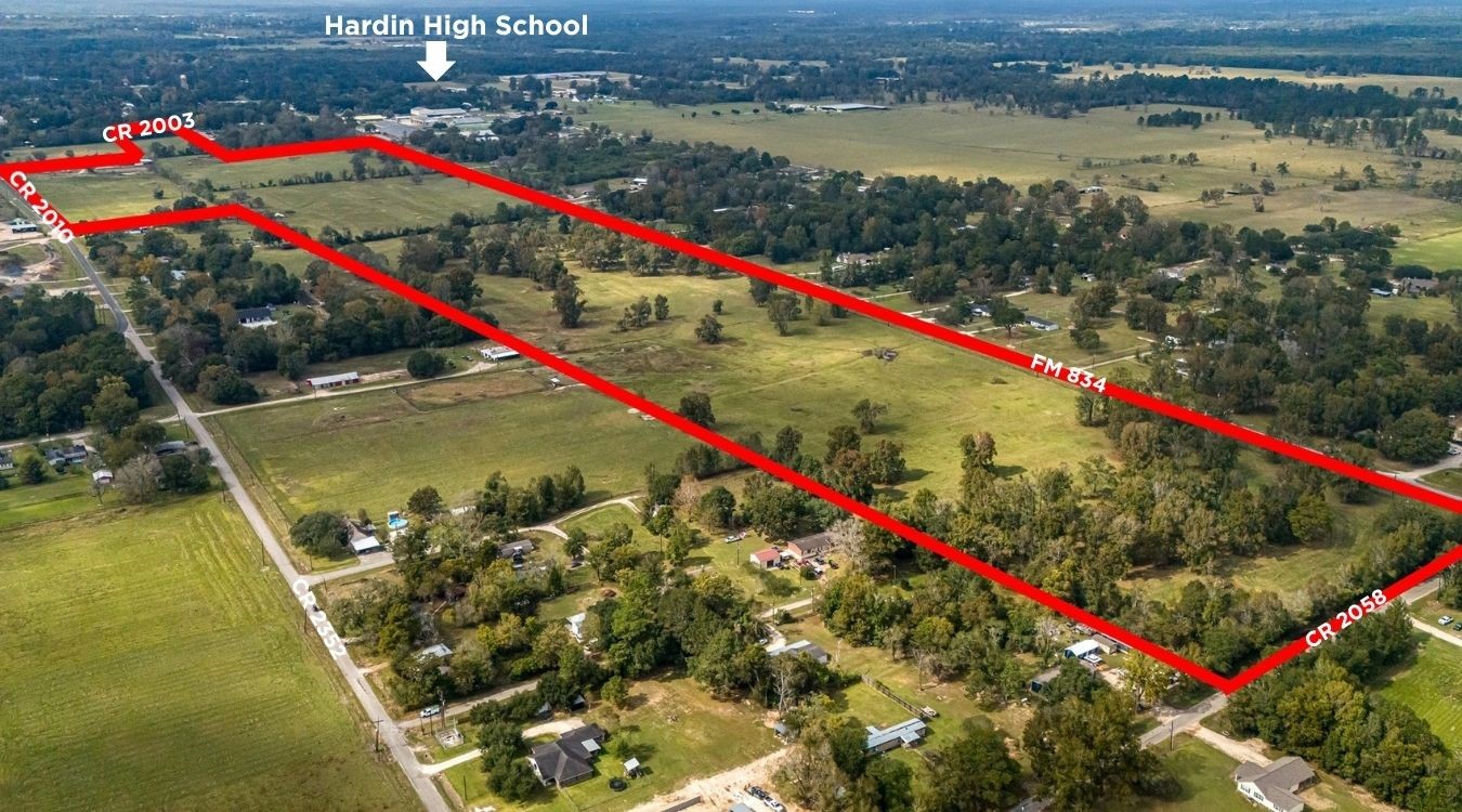 391 County Road 2010 Liberty, TX 77575 - Photo 7 of 18 All boundary lines are estimates; buyer to verify actual property lines.