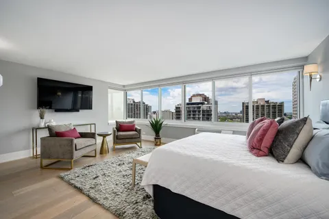 $875,000 | 1440 North Lake Shore Drive, Unit 19BD, Chicago, IL 60610