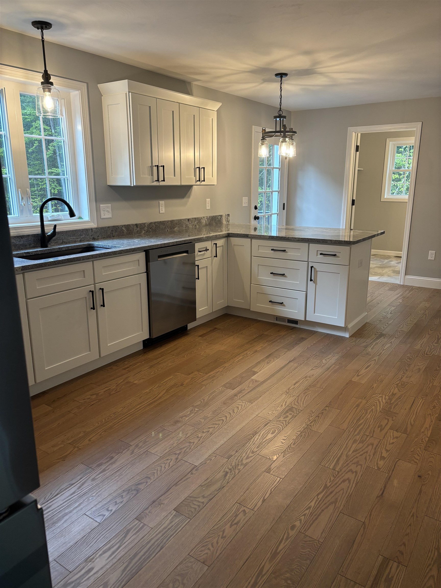 64 A Hutchins Street Concord, NH 03303 - Photo 2 of 32