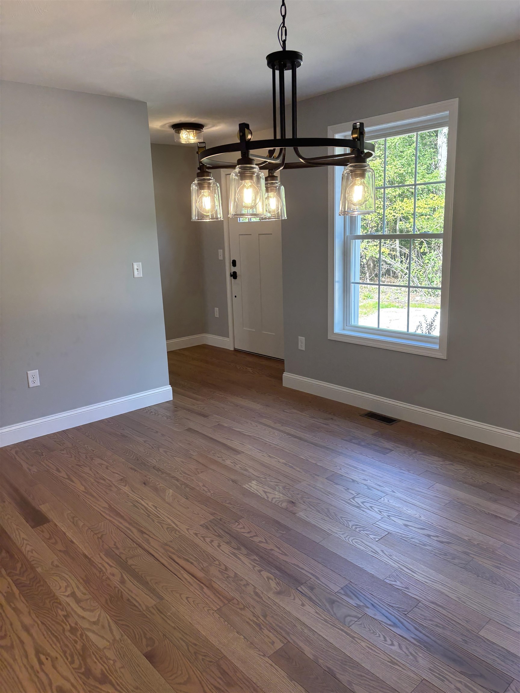 64 A Hutchins Street Concord, NH 03303 - Photo 7 of 32