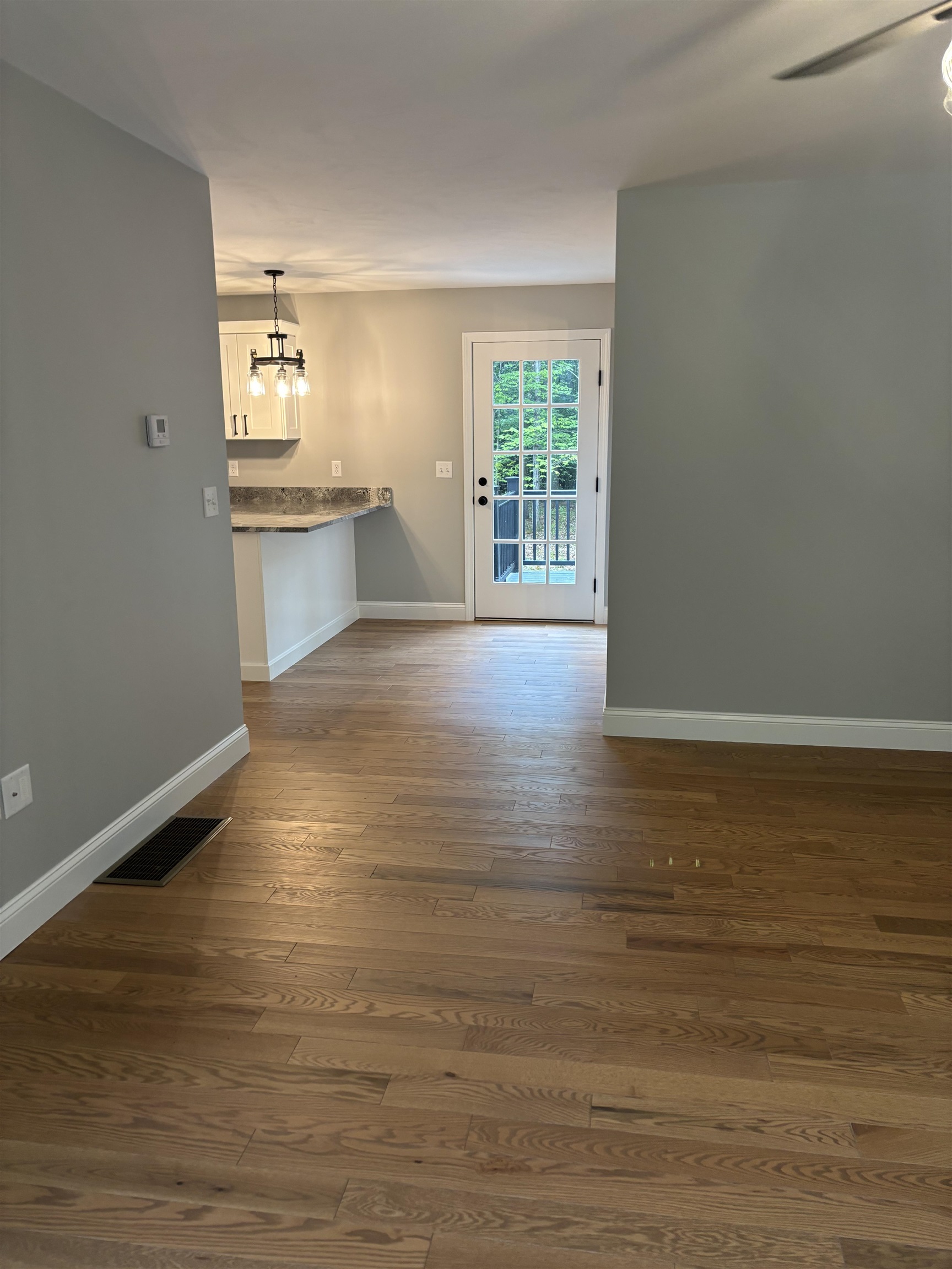 64 A Hutchins Street Concord, NH 03303 - Photo 8 of 32