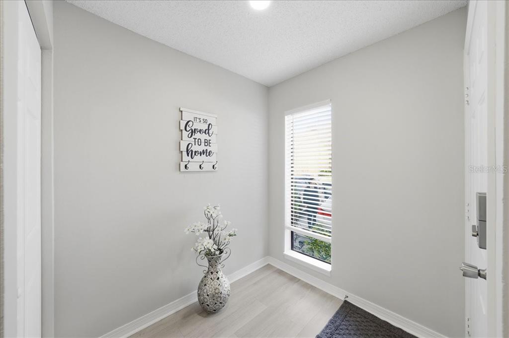 1453 Highland Ridge Circle Brandon, FL 33510 - Photo 6 of 46