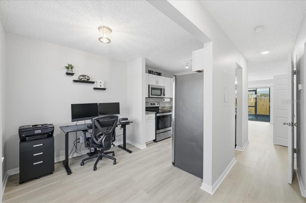 1453 Highland Ridge Circle Brandon, FL 33510 - Photo 9 of 46