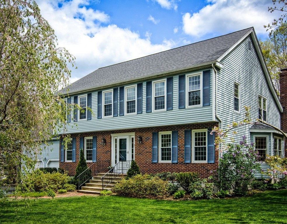 39 Wayside Road Westborough, MA 01581 - Photo 1 of 30 Gallery Image 1