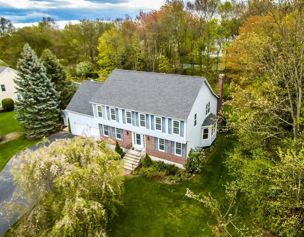 39 Wayside Road Westborough, MA 01581 - Photo 2 of 30 Gallery Image 2