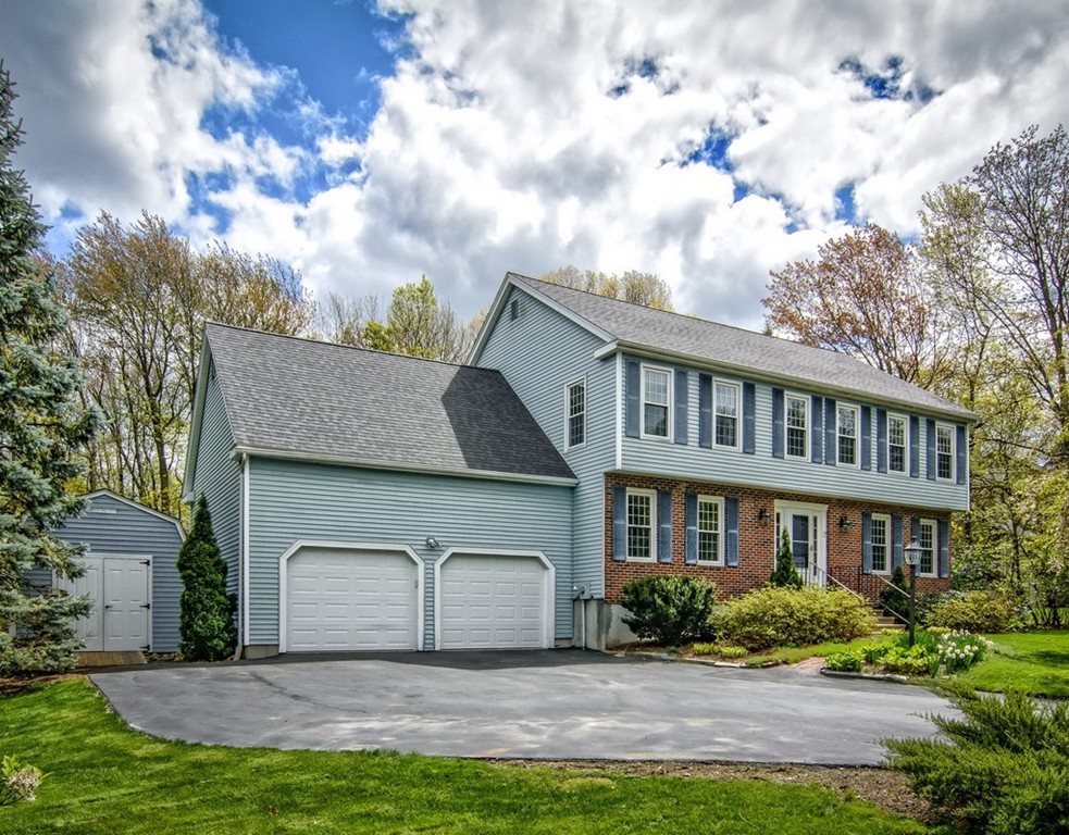 39 Wayside Road Westborough, MA 01581 - Photo 3 of 30 Gallery Image 3