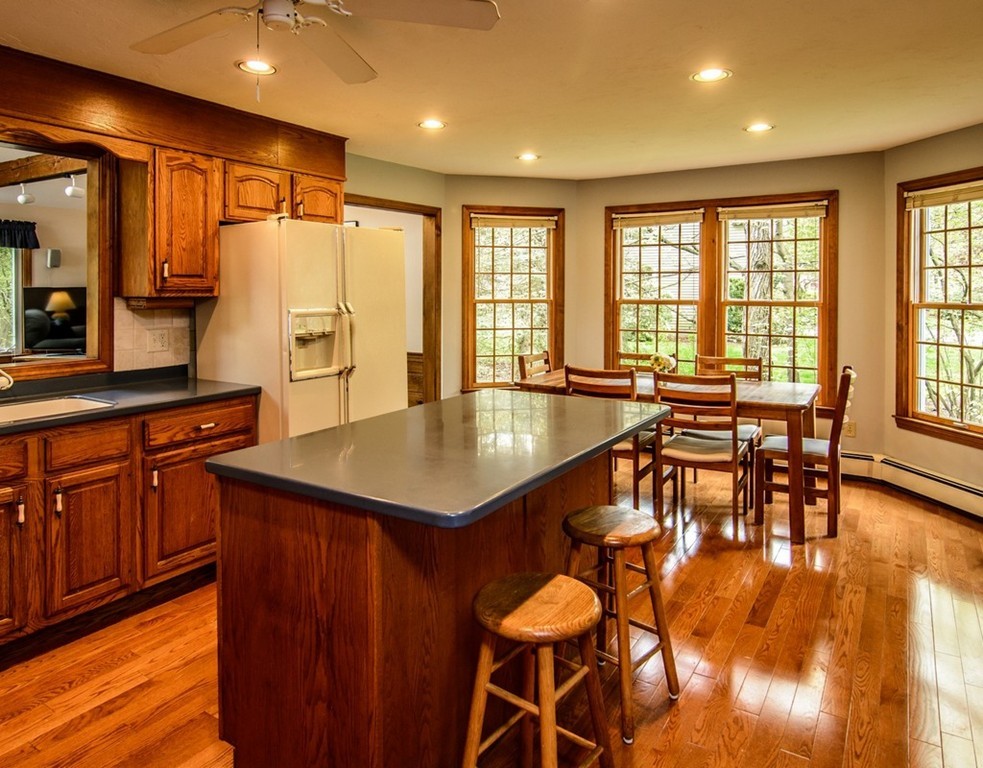 39 Wayside Road Westborough, MA 01581 - Photo 10 of 30 Gallery Image 10