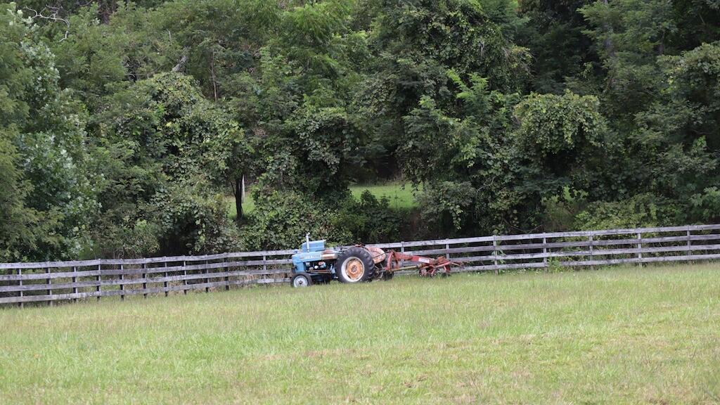 1247 Cannady School Road Southeast Floyd, VA 24091 - Photo 35 of 54 a view of a swimming pool with a yard