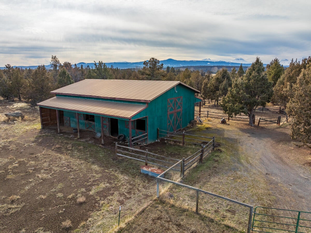 64975 Allen Road Bend, OR 97703 - Photo 59 of 84 64975 Allen Rd_MLS_1178