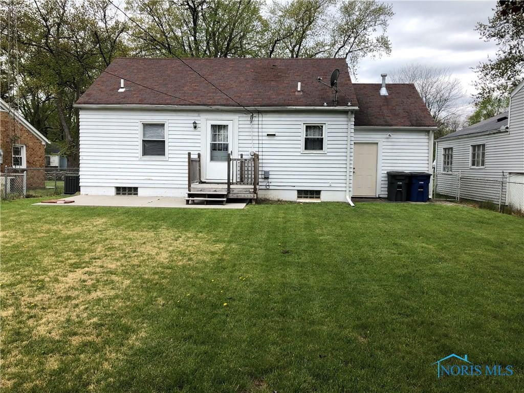 1027 Metcalf Road Toledo, OH 43615 - Photo 38 of 41 Photo 38