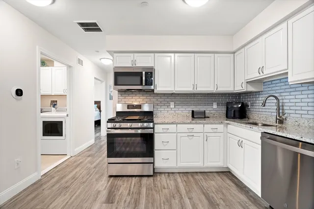 $439,900 | 26 Randolph Drive, Unit 26, Tewksbury, MA 01876