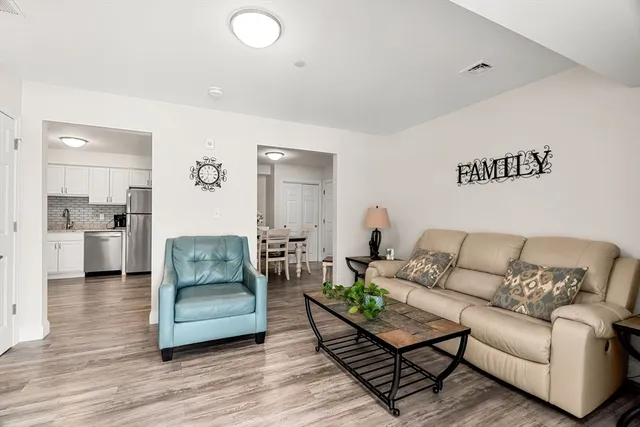 $439,900 | 26 Randolph Drive, Unit 26, Tewksbury, MA 01876