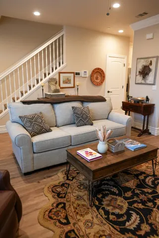 $575,999 | 2104 Tienda Drive, Lodi, CA 95242