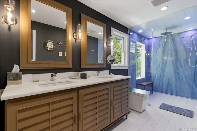 $1,699,000 | 419 Centre Island Road, Centre Island, NY 11771