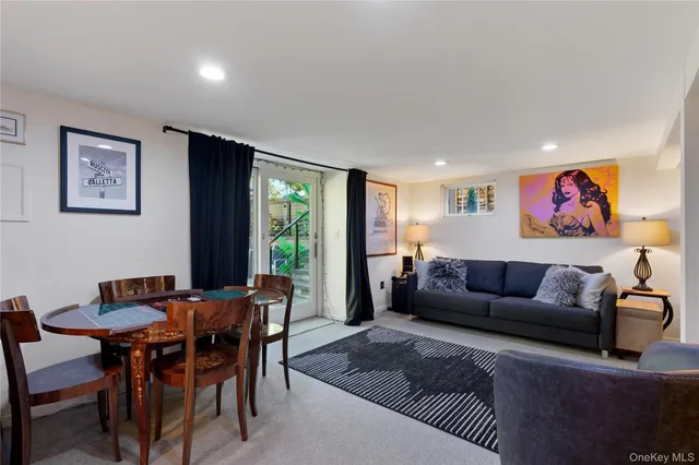 $1,699,000 | 419 Centre Island Road, Centre Island, NY 11771