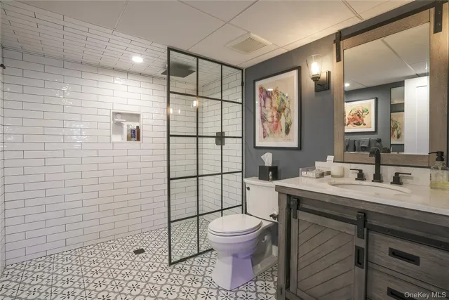 $1,699,000 | 419 Centre Island Road, Centre Island, NY 11771